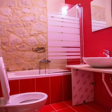 Villa Uphoria Villas *